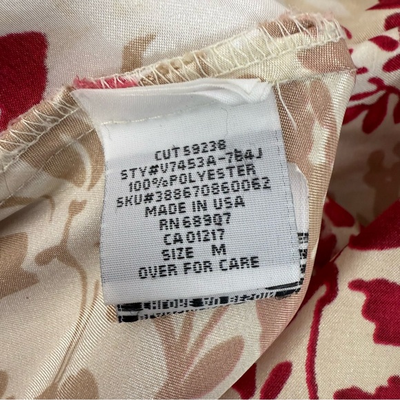 Le chateau skirt fairy hem Floral Satin Asymmetrical Skirt - Cream and Red - Picture 8 of 10